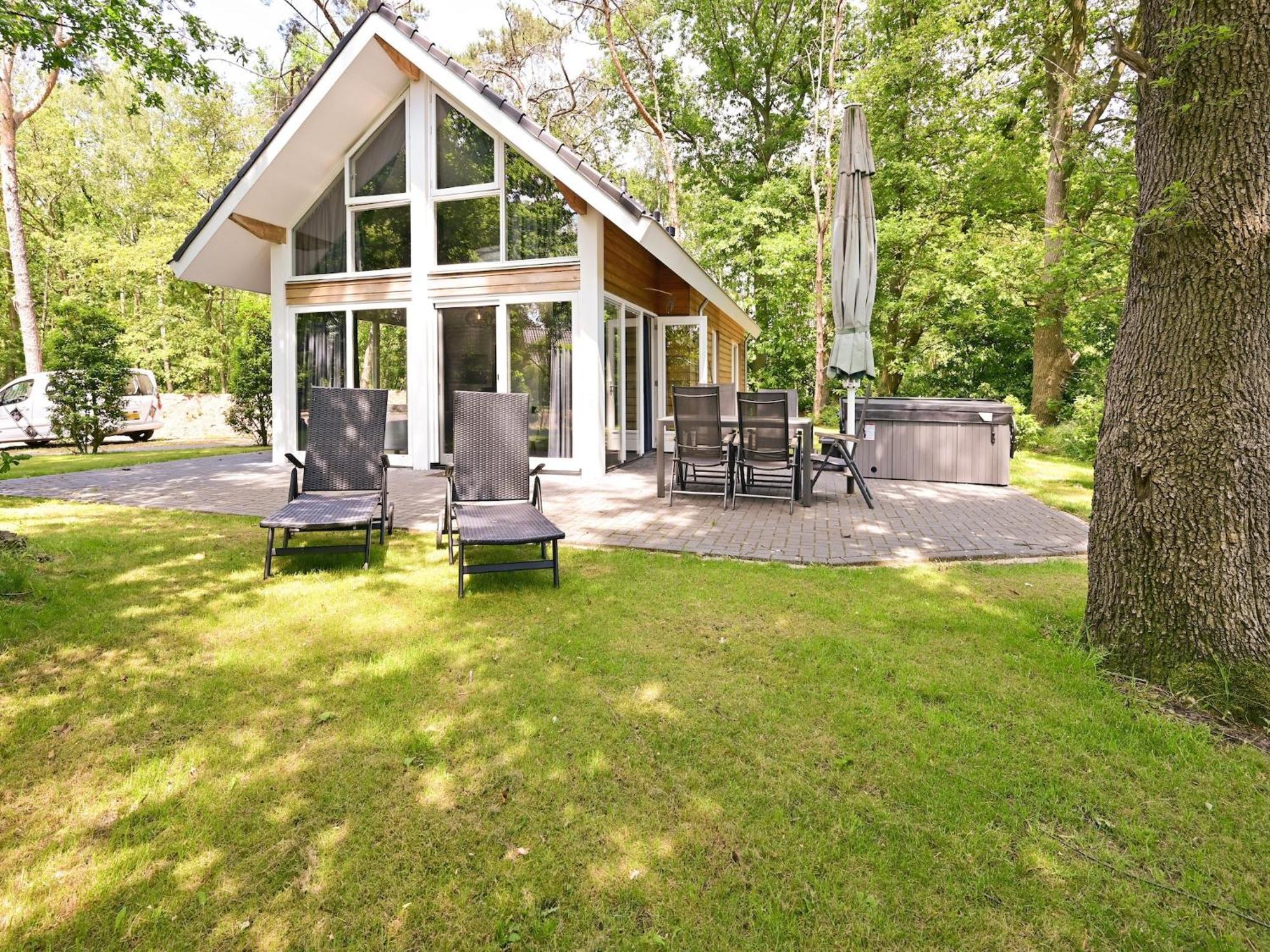 Chalet With Gorgeous View Of The Natural Surroundings Weerselo Экстерьер фото