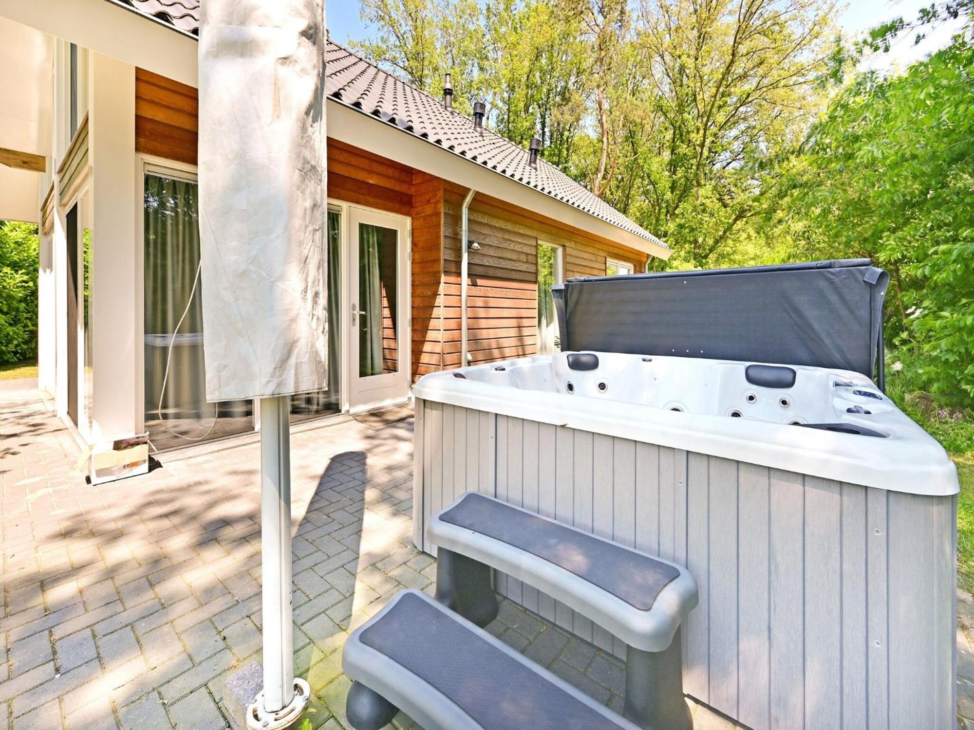 Chalet With Gorgeous View Of The Natural Surroundings Weerselo Экстерьер фото